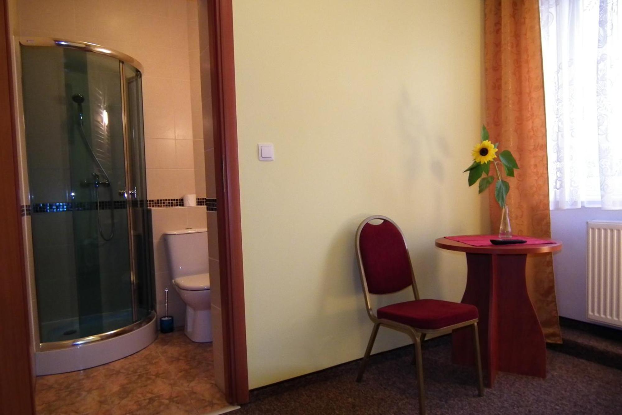 Hotelik Gold Raszyn Værelse billede