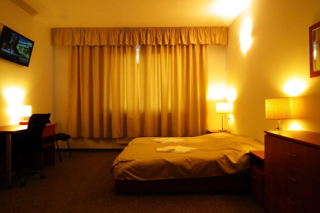Hotelik Gold Raszyn Eksteriør billede