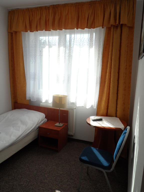 Hotelik Gold Raszyn Værelse billede